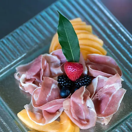 Delfino 3*